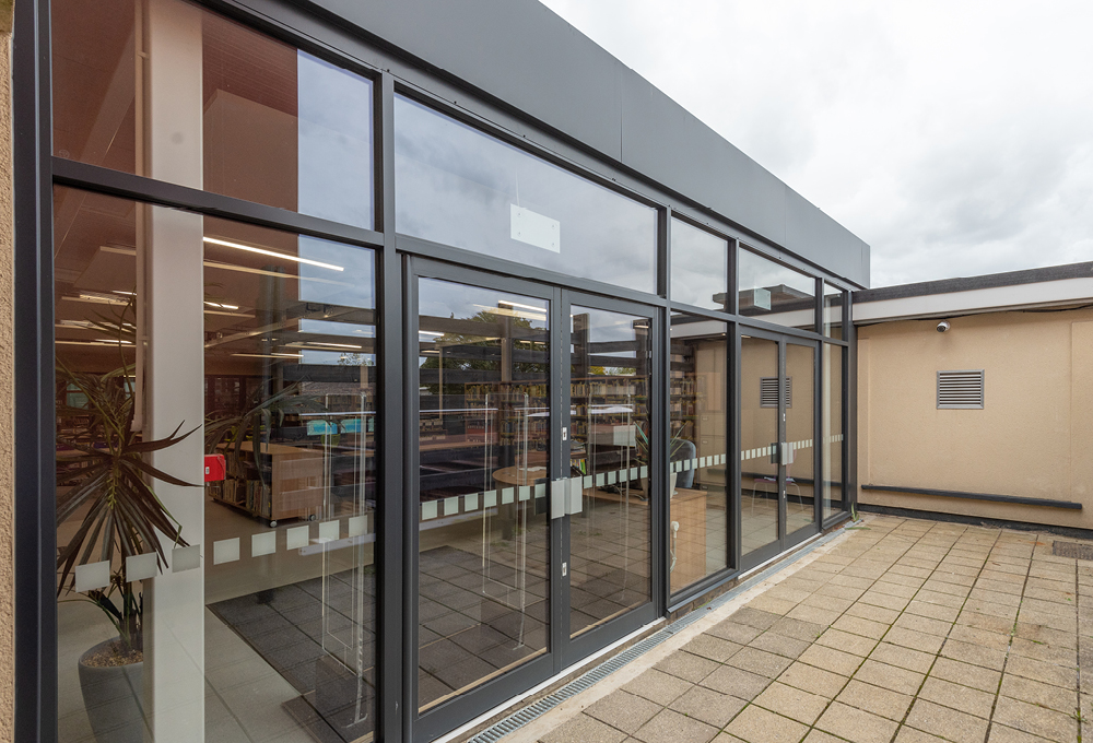 ZONE Glazed Building Extension, Park High School, London