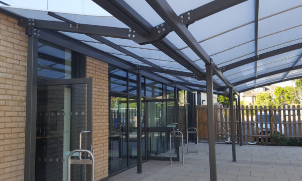 Polycarbonate roof canopy